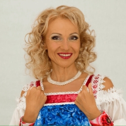Лена Василек